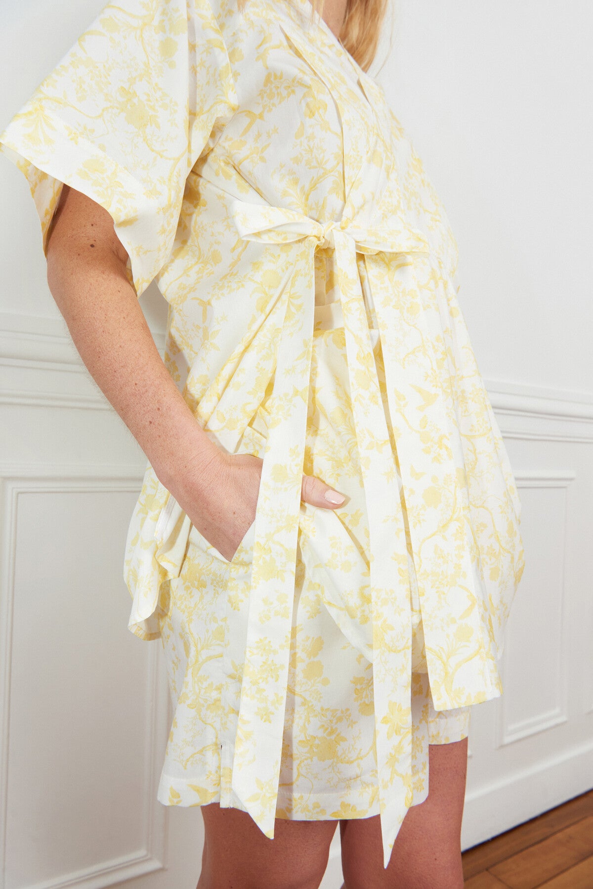 CHEMISE_KIMONO_JAUNE_BLANC_vue_2.jpg